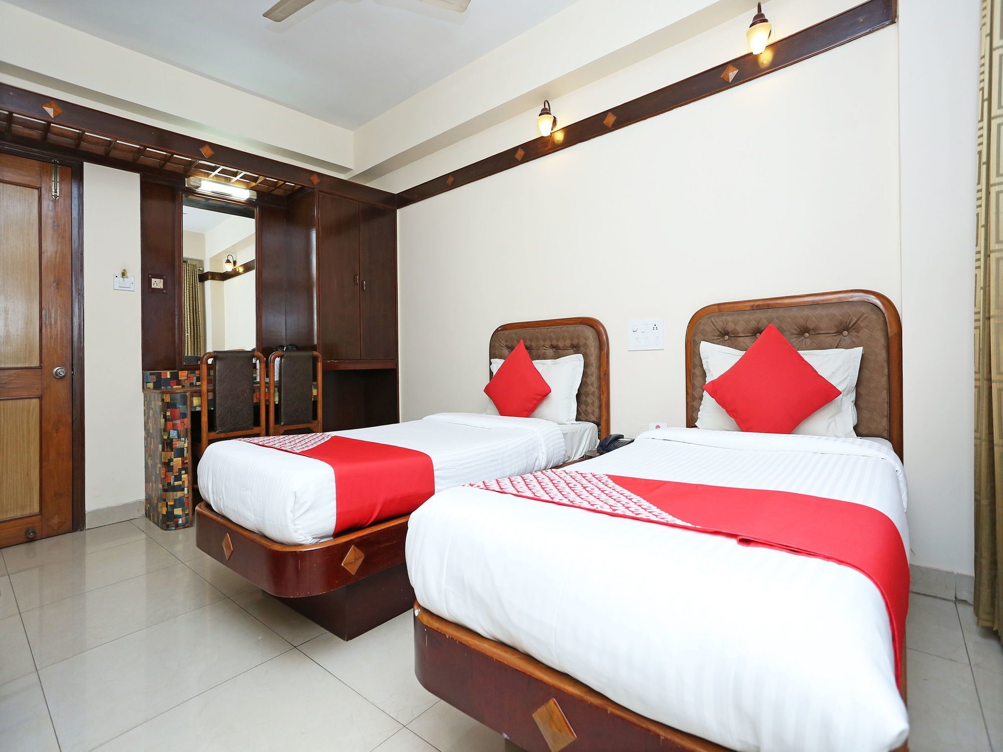 Hotel Amrit Regency Guwahati Eksteriør bilde